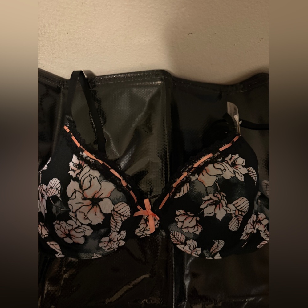 Floral Black and Pink Women's Bra Just Be Brand Size 36C